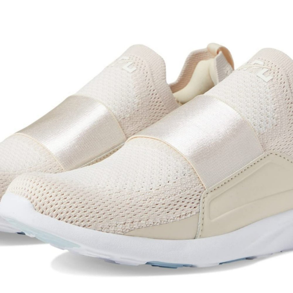 Athletic Propulsion Labs (APL) Techloom Bliss Warm Silk / Ivory - size 5 - NWT